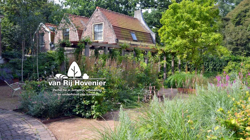Website van van Rij Hovenier